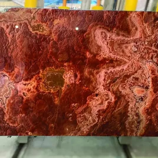 سنگ مرمر قرمز