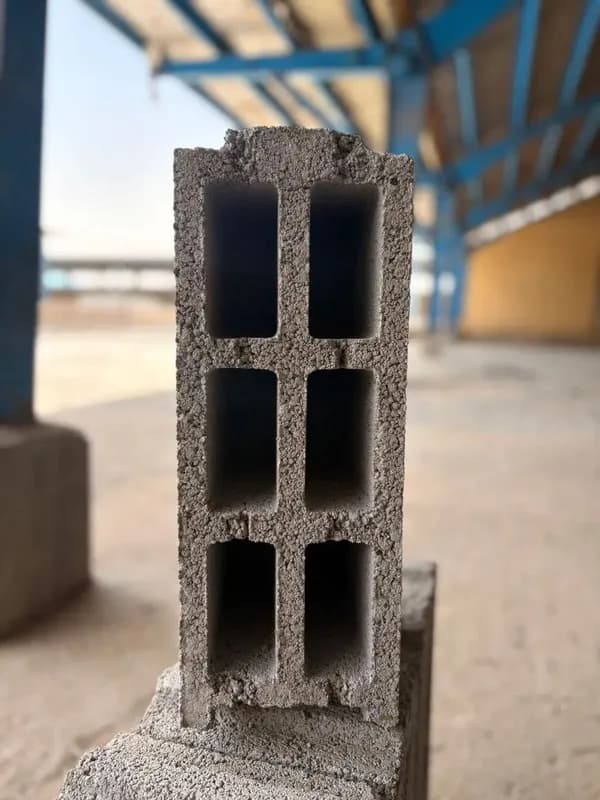 بلوک سبک سیمانی پوکه ای