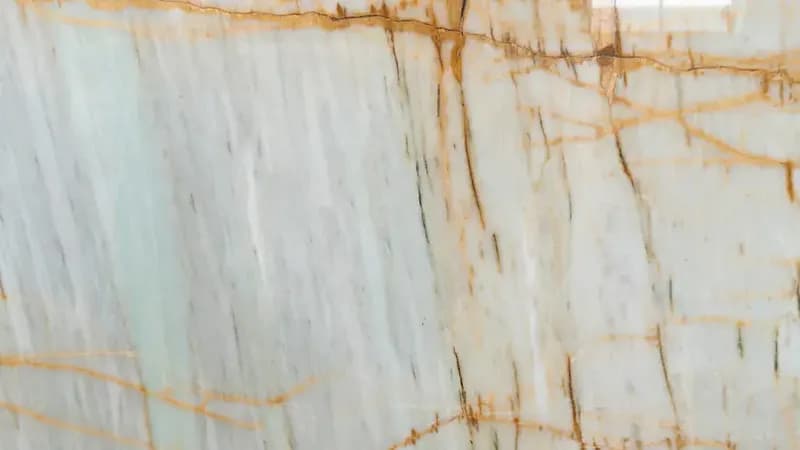 سنگ چینی کریستال سفید طلایی